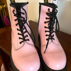 DR MARTENS baby pink size 7W